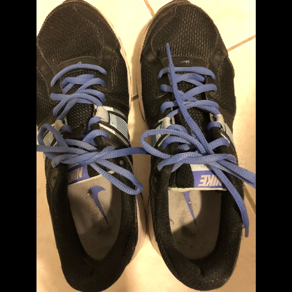 Nike size 8 .5 sneakers